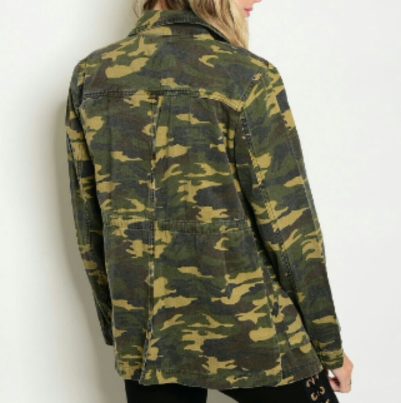 TOSKA Military Camouflage Jacket - Picture 2 of 4
