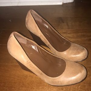 Jessica Simpson brown wedges