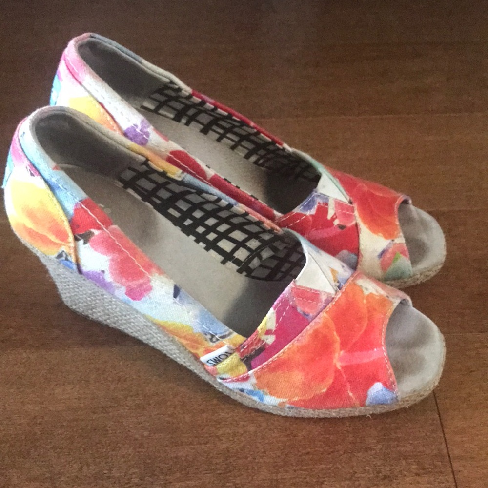 Toms wedges