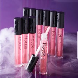 Moodstruck lipgloss by Younique