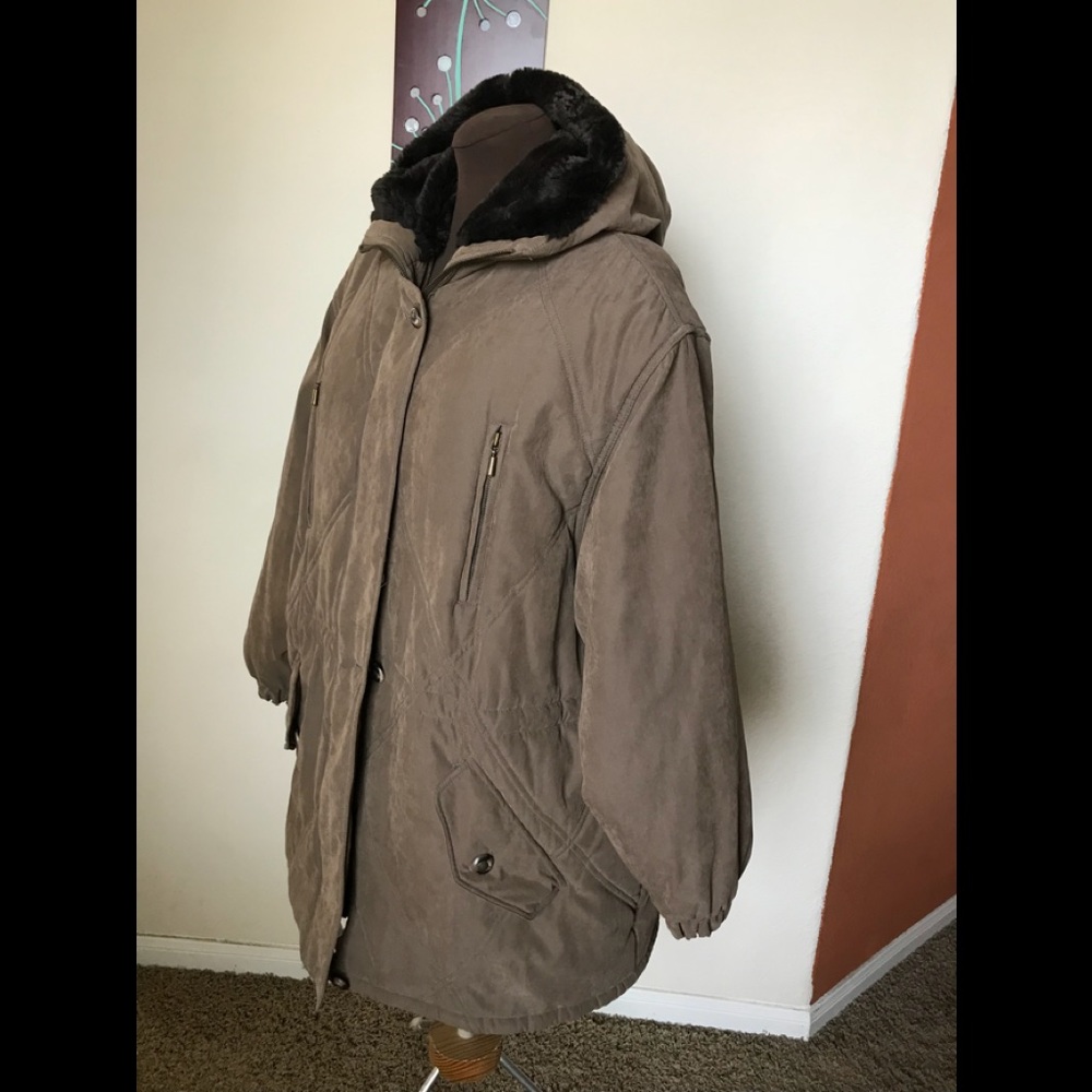 Comfy  coat . Very warm . Cinch waist with hood