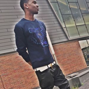 Meet your Posher, Lewis