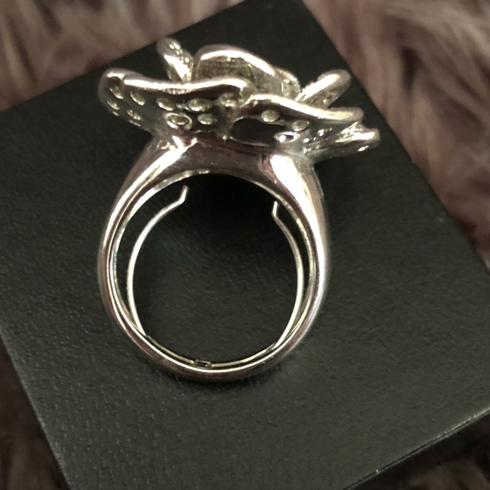 Flower statement ring - Picture 2 of 3