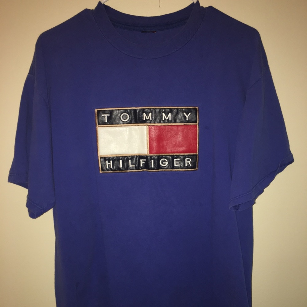 Tommy Hilfiger  embroidered leather flag tee
