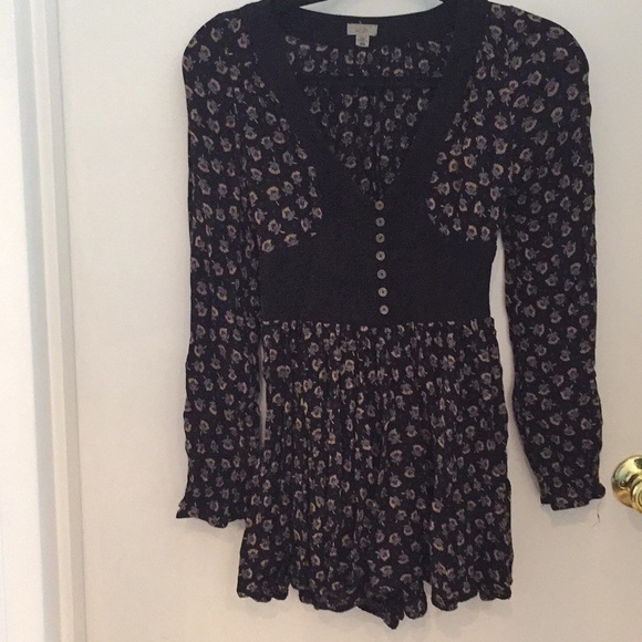 Urban outfitters long sleeve romper - Picture 2 of 4