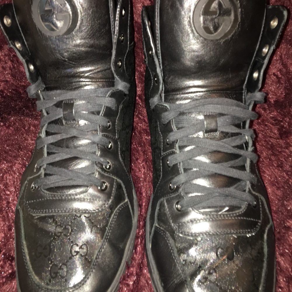 🚨SALE🚨Men’s ALL BLACK 💯% Authentic Gucci Shoes