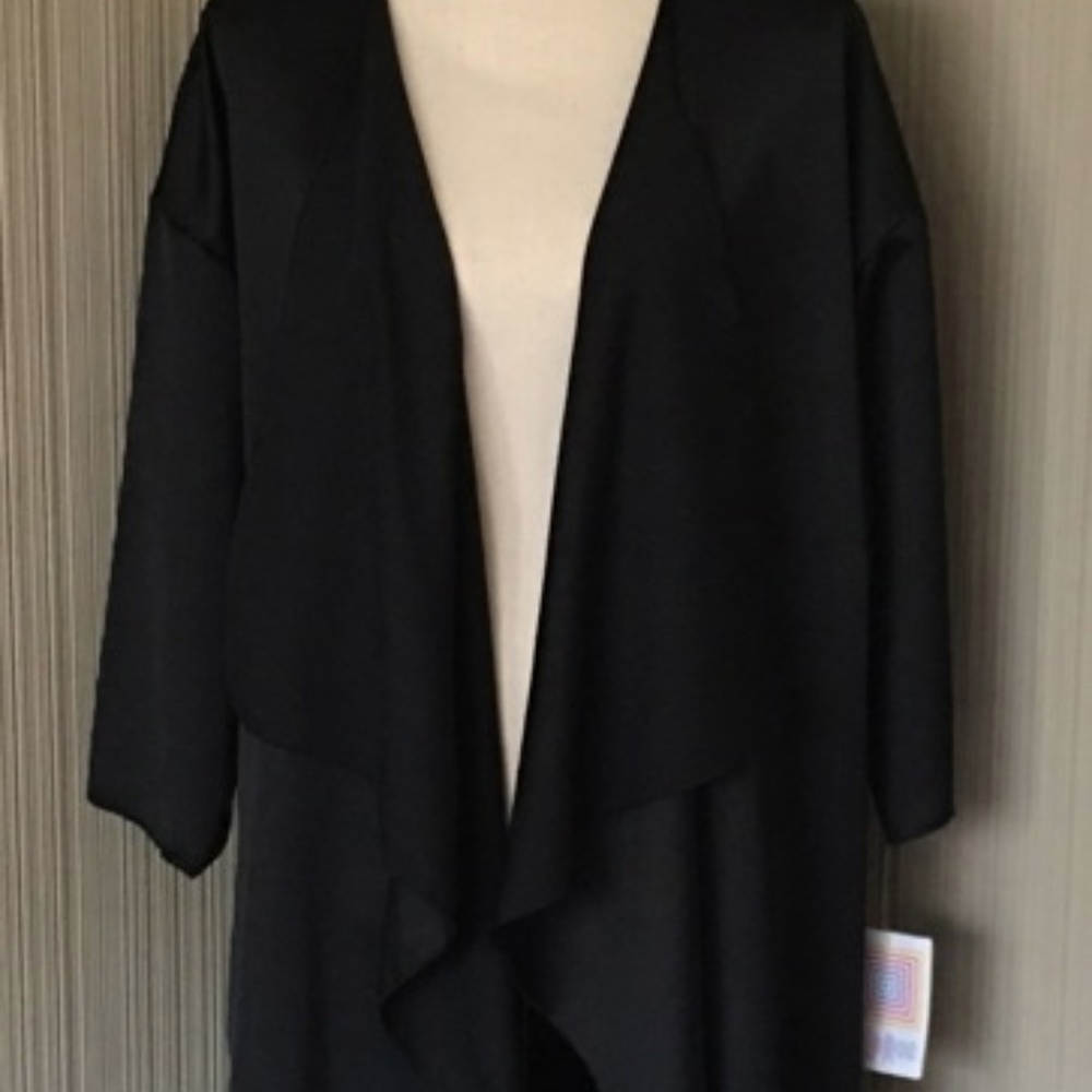 NWT Lularoe Solid Black Shirley Kimono Large