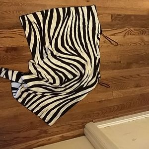 Cache asymmetrical zebra stripe top size large