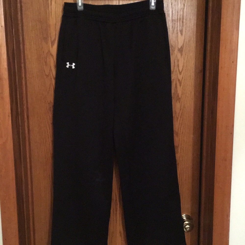 Black underarmour sweats