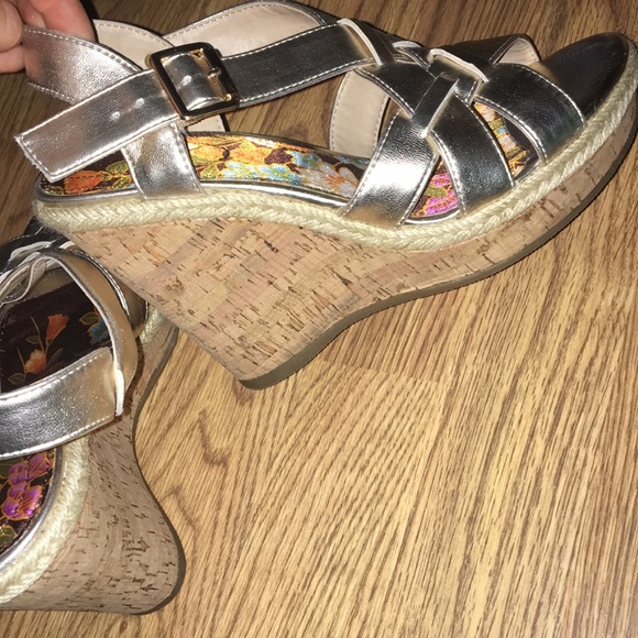 Very nice gold wedges - Picture 2 of 2