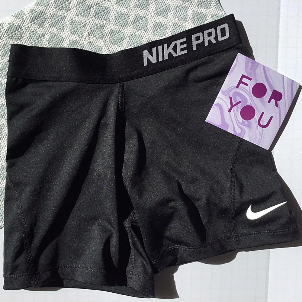 Black Nike Women's Pro 3" Training Shorts 🖤