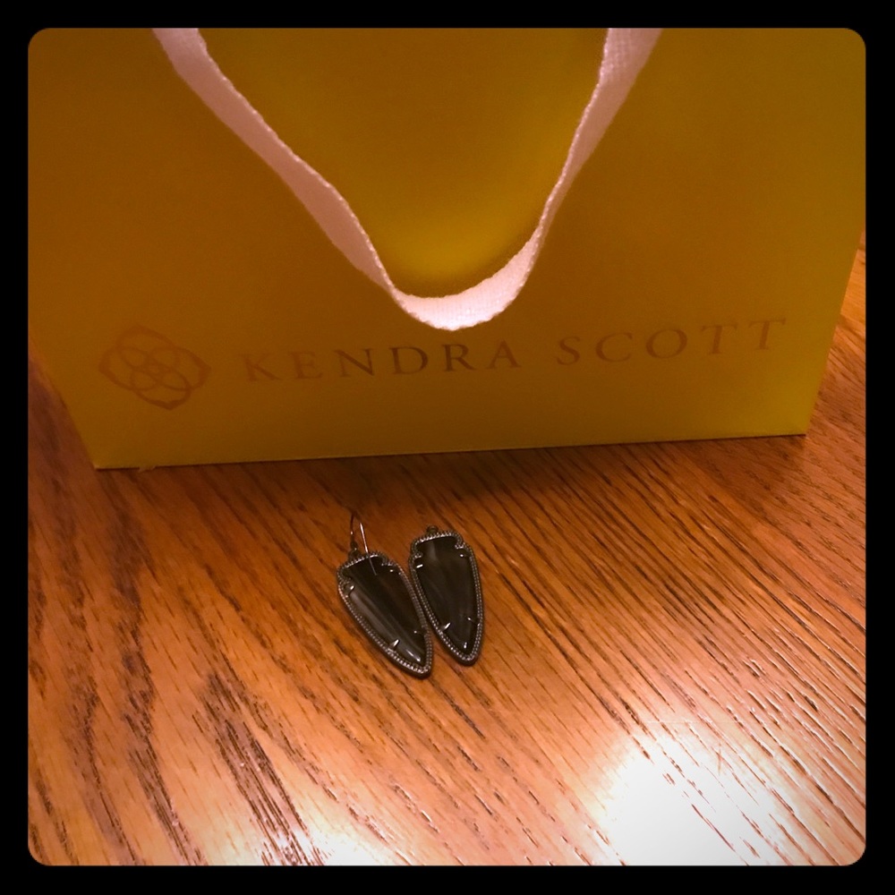 Kendra Scott gunmetal arrows