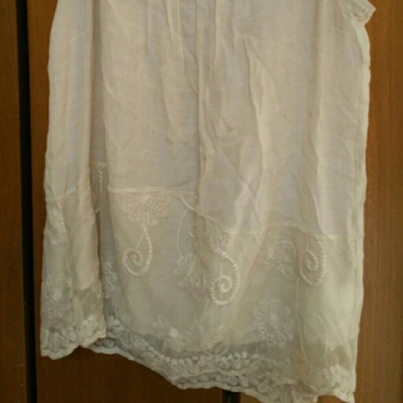 Tunic - Picture 2 of 3