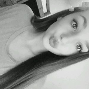 Meet your Posher, Caitlynn