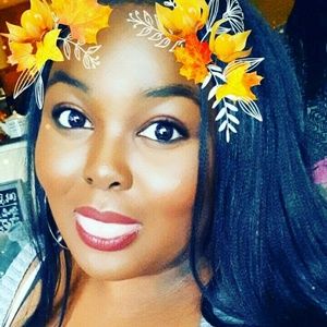 Meet your Posher, Janiesa