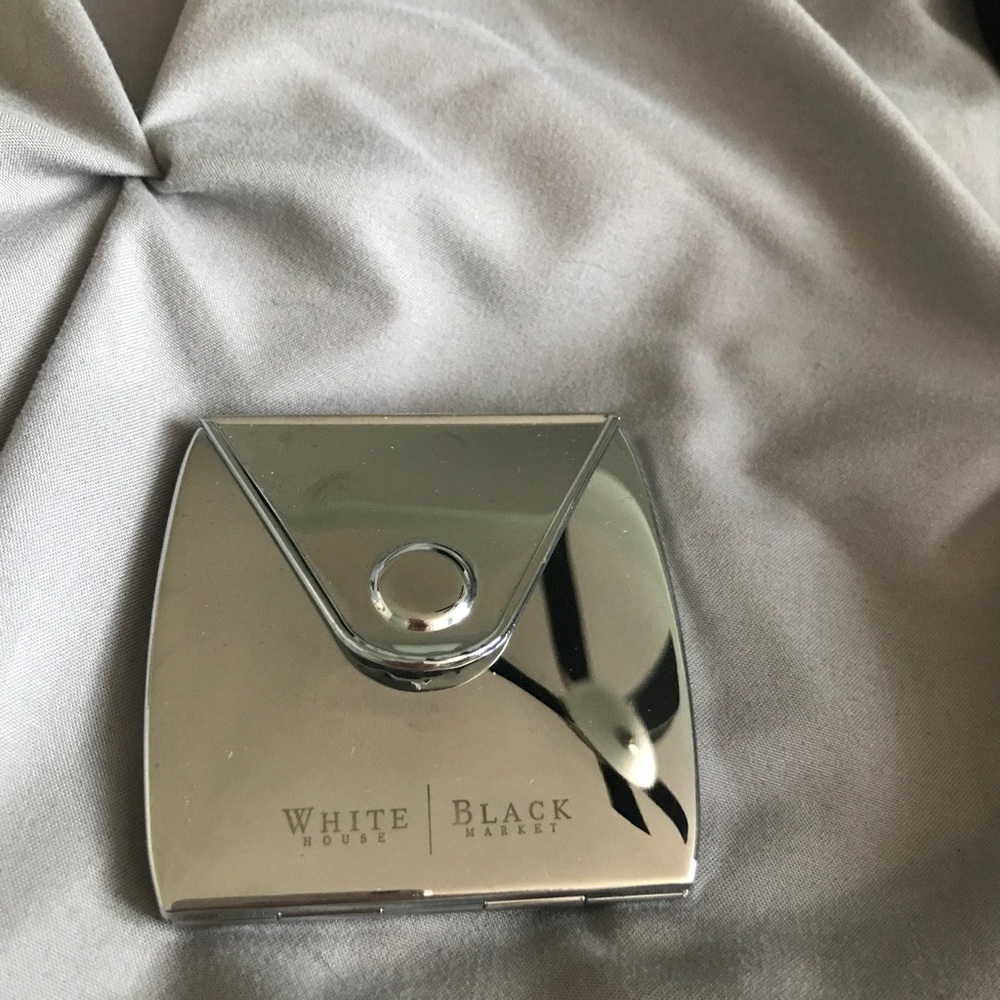 Compact Mirror