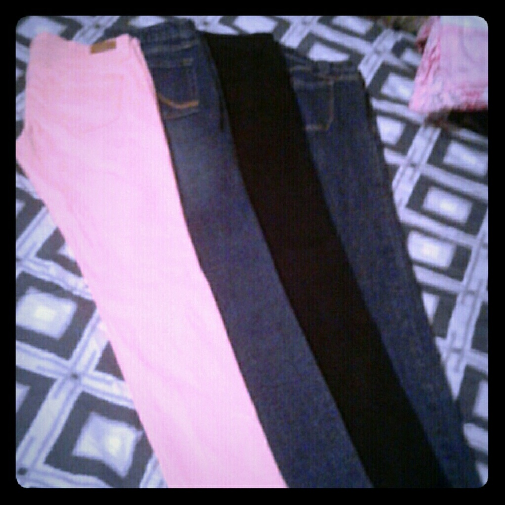 Four pair of size sm9 fit like an 8