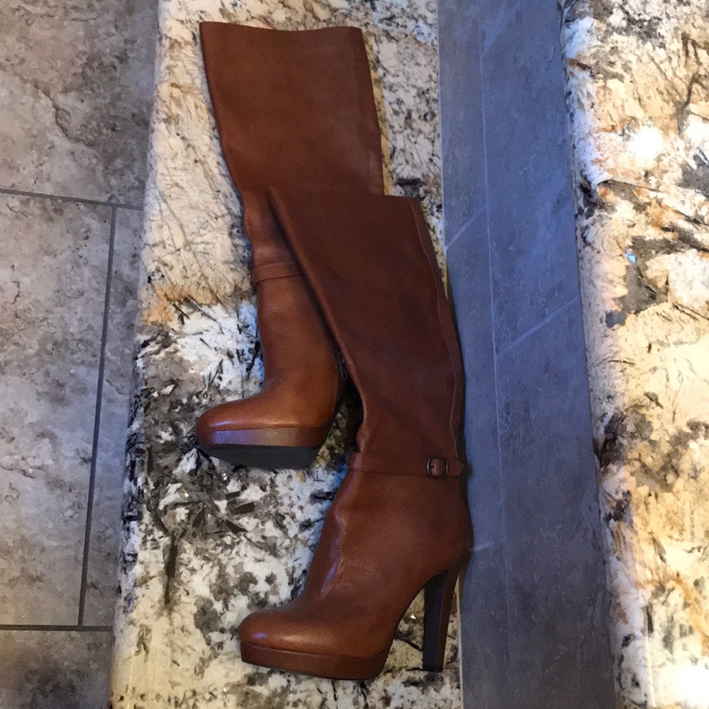 ⭐️Brown knee high Boots ⭐️