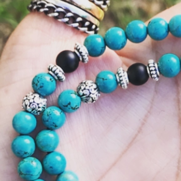 Turquoise bead necklace . turquoise & onyx gemstones adjustable macrame choker - Picture 2 of 9