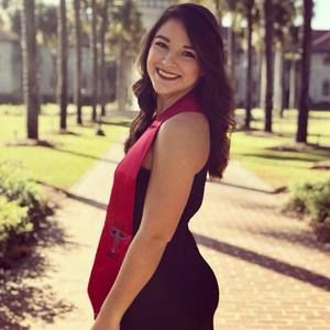 Meet your Posher, Kayla