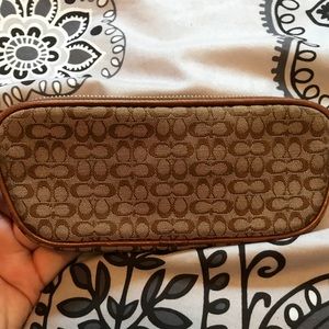 Signature Coach eyeglass pouch