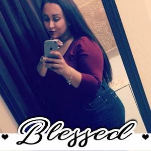 Meet your Posher, Vee