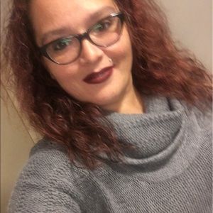 Meet your Posher, Aida