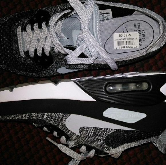 (Nike Air max 90 FK) Essential Running Shoes - Picture 4 of 5