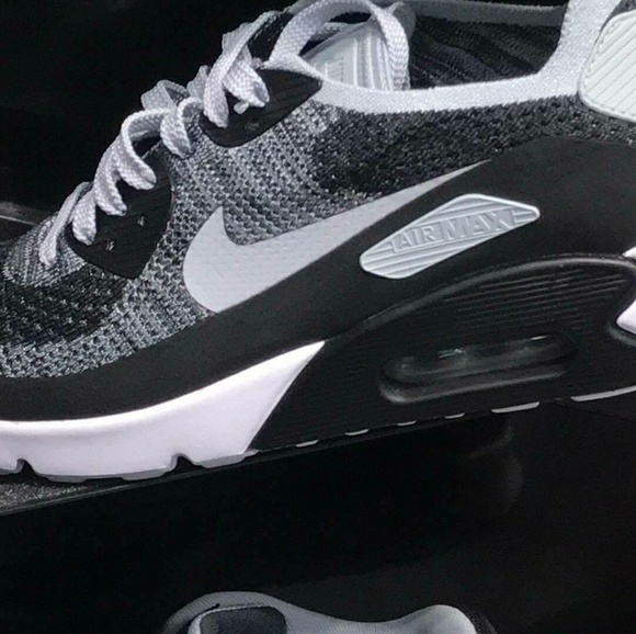 (Nike Air max 90 FK) Essential Running Shoes - Picture 5 of 5