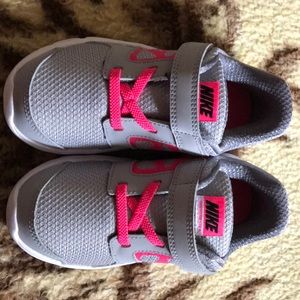 Girls Nike sneakers