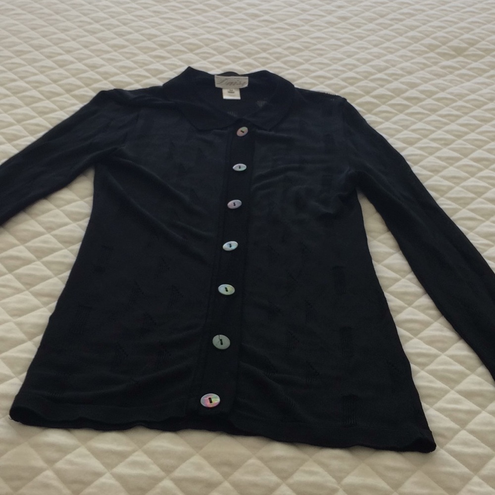 Beautiful light weight cardigan