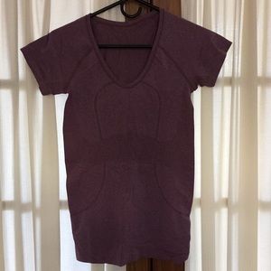 Lululemon workout tee