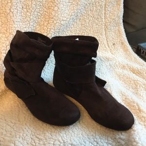 Brown slouch booties