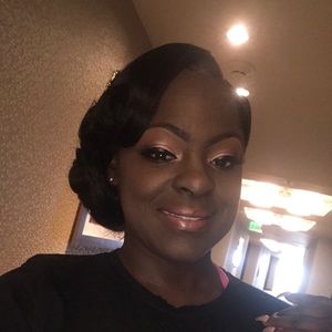 Meet your Posher, Kiera
