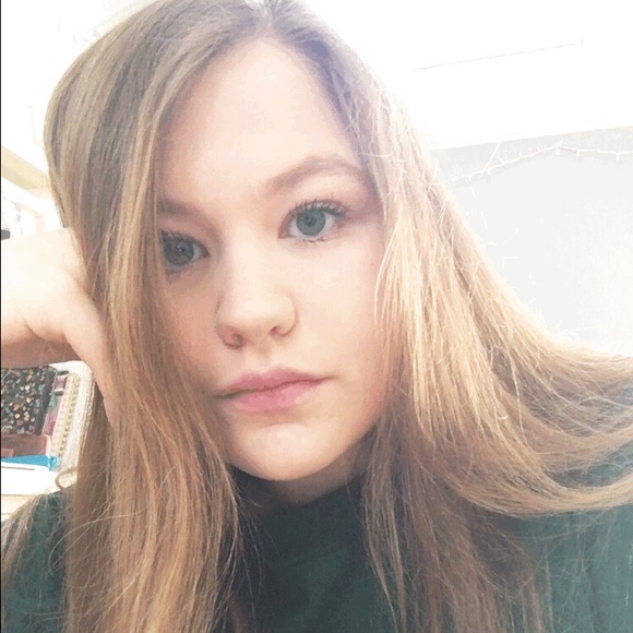 Meet your Posher, Sara - Picture 1 of 1