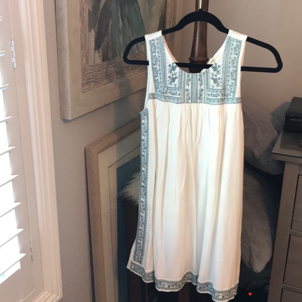 O’Neill White with blue detail dress