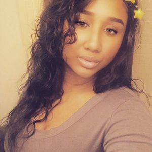 Meet your Posher, Rina