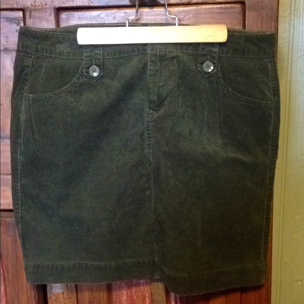 Old Navy corduroy  skirt forest green size 10