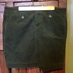 Old Navy corduroy  skirt forest green size 10