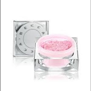 Becca Soft Light Blurring Powder