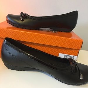 Woman's Non Slip Work Ballet Shoe. Worn Once!