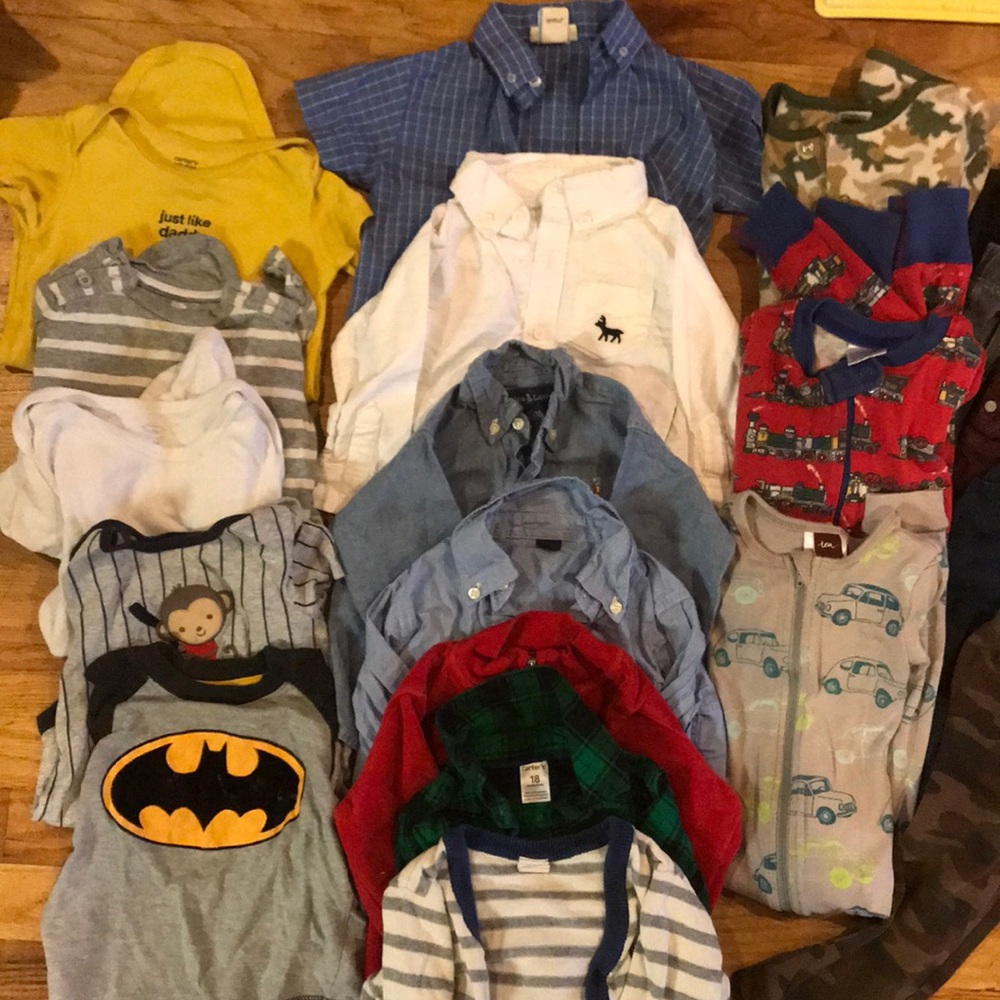 28 items 12-18M/14 tops, 5 pants, 3 PJs, 5 shirts