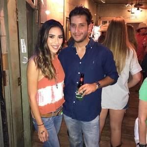 Meet your Posher, Claudia