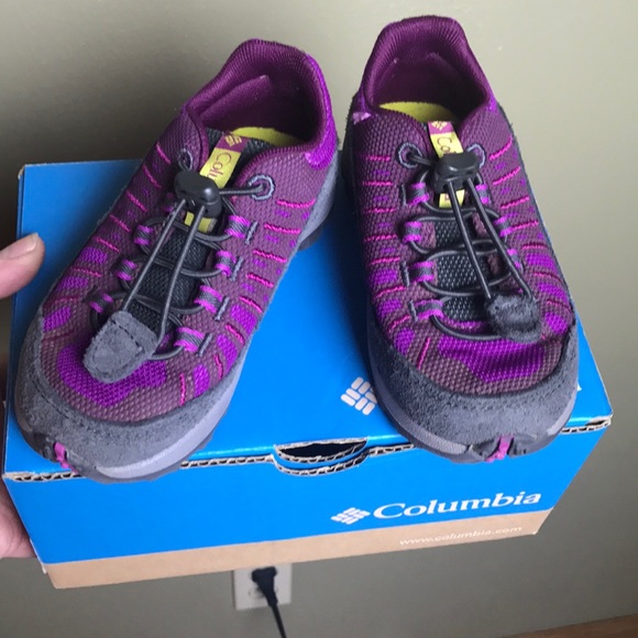 columbia girls shoes
