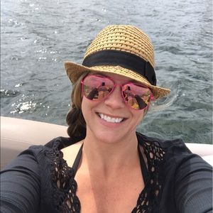 Meet your Posher, Kimberly