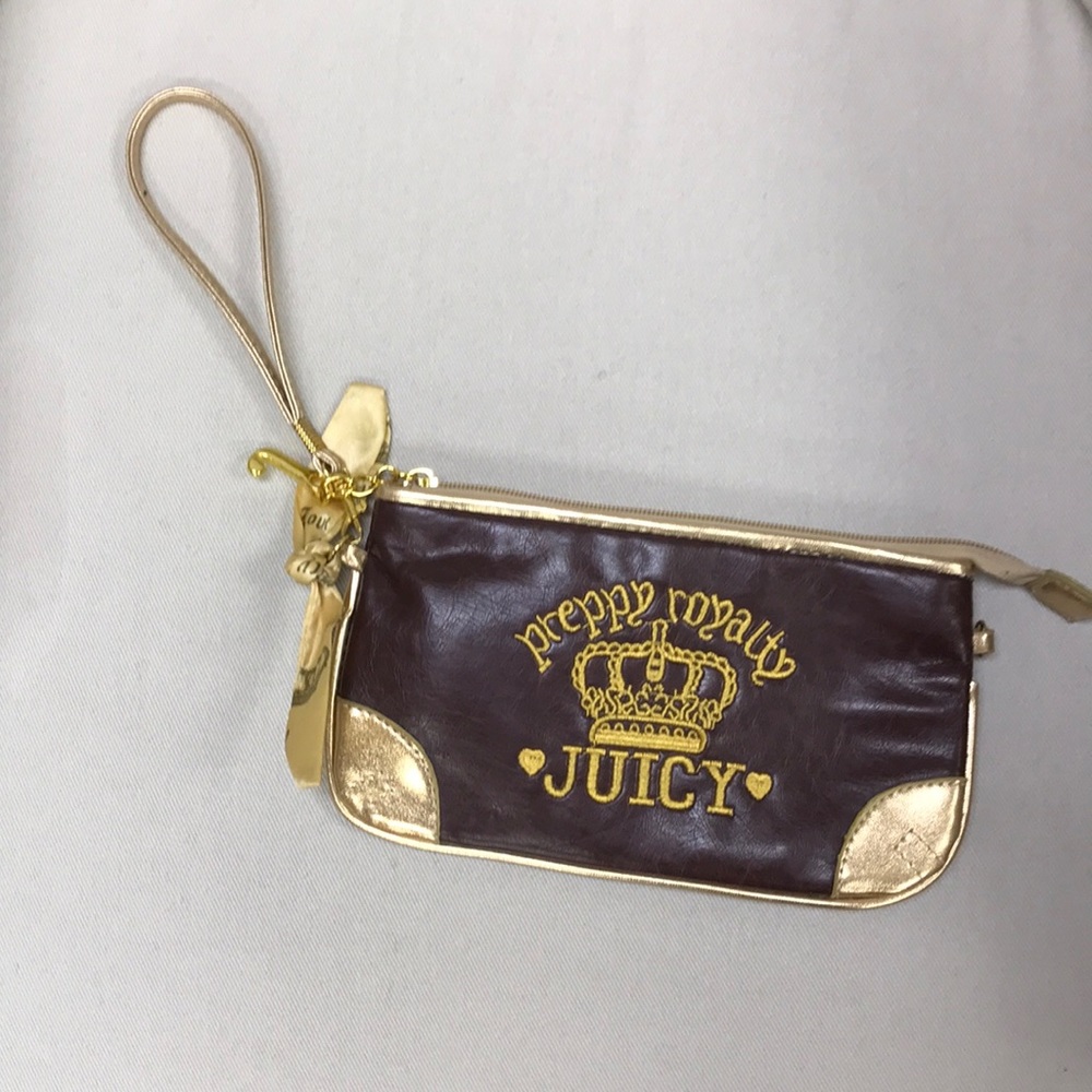 JUICY COUTURE Wristlet zip close brown gold