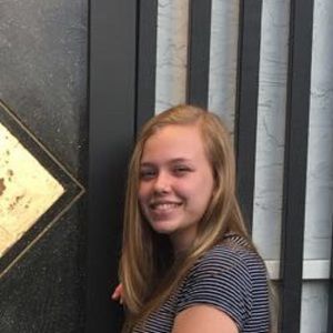 Meet your Posher, Lydia