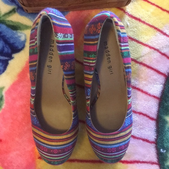 Madden Girl serape wedges - Picture 3 of 4