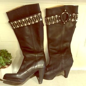 Frye tall black boots 🔥hot hot hot 🔥