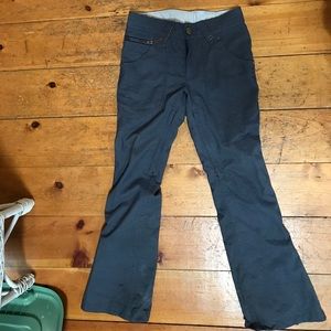 Burton snow pants (size small) LIKE NEW!